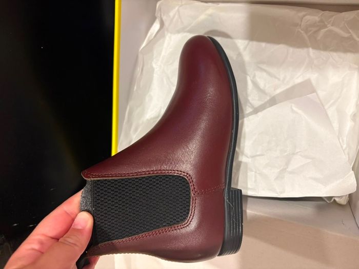 show boots