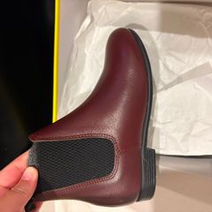 show boots