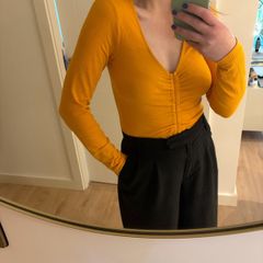 Long sleeved top