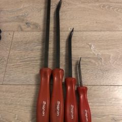 snap on pry bars