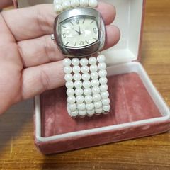 Vintage Watch with Pearl Bracelet