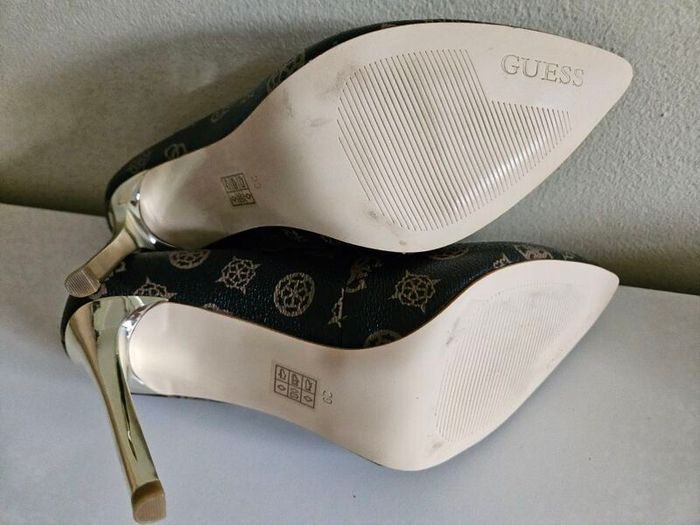 Guess Brown Logo-Print Court Shoes Brocr-Brown RRP 129e 6 UK & 7 UK NEW & BOXED perfect for Christmas party
