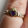 Vintage 9Ct Yellow Gold 375 Amethyst Claddagh Ring size K  1,83g Image 7