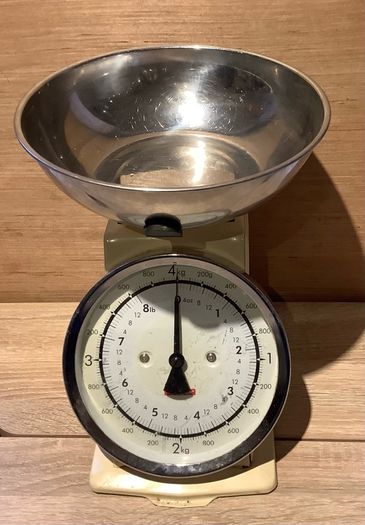 Vintage Typhoon Cream Mechanical Kitchen Weighing Scales