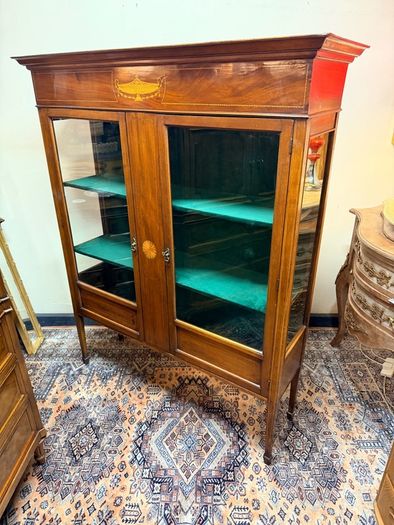 Elegant Sheraton Style 19th Century Display Cabinet
