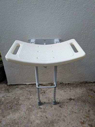 shower seat