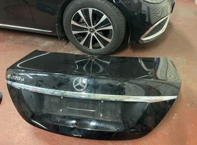 W213 E class boot lid