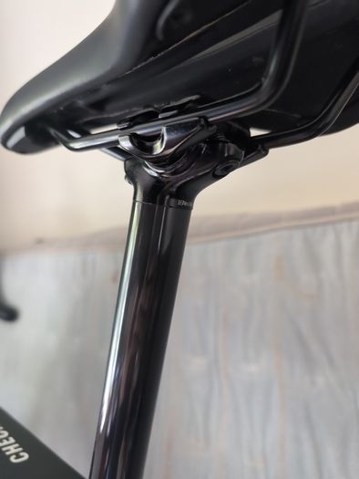 Trek Checkpoint SL7 eTap AXS