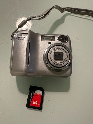 Nikon Coolpix 2200