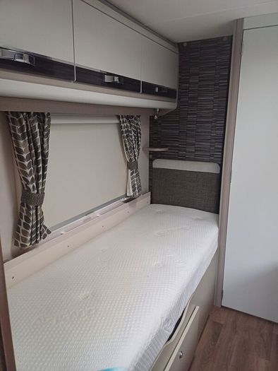 Sterling Eccles 565 (2016) Excellent Condition