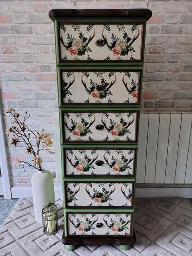 Tall boy chest of drawers