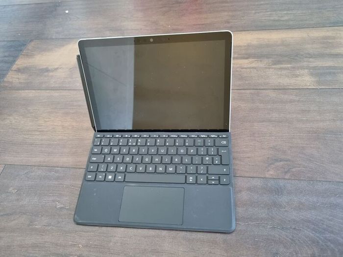 Microsoft Surface Go