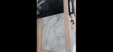 Glass chopping board