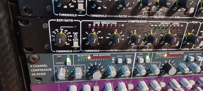 Drawmer and Bss Compressors