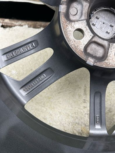 Genuine Audi S4/A4 Trapezoid 18" Alloy Wheels