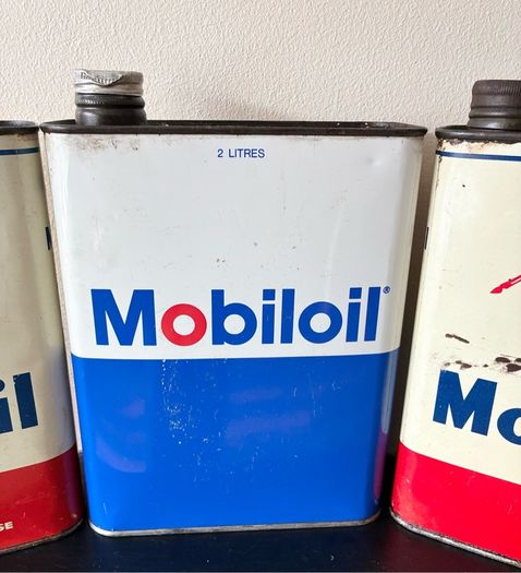3 x Vintage Mobiloil 2L Oil Cans
