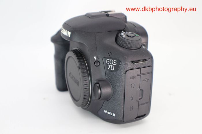 Canon Eos 7d Mk 2 Camera #0451