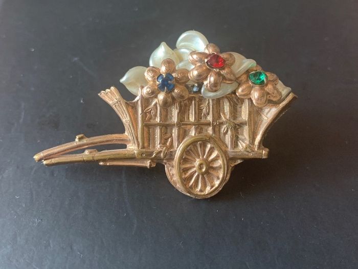 Vintage Brooch