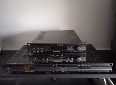 Parasound stereo preamplifier Zpre two mono stereo power amplifier Zamp and Ztuner