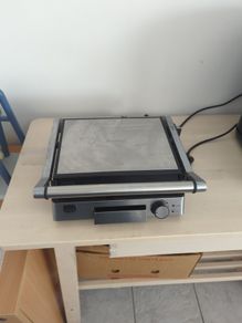 Electric grill panini press