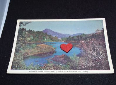 Ireland Postcard : Ballinahinch Lake and Ben Lettery Mountain , Connemara , Co.  Galway - 1960s