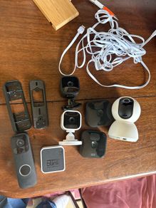 Blink doorbell+4 cameras+sync module+ xomi camera