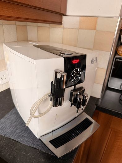 Jura Impressa J9 coffee machine