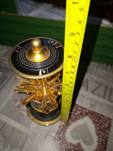 Vintage 50s pop-up or expanding Carousel Cigarett Dispenser Postage Available or collection