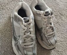 girls trainers
