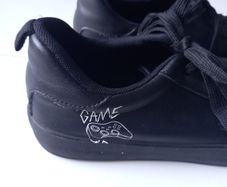 Girls trainers