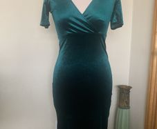 Zara green velvet dress. Size S