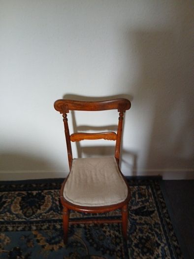 Vintage Child Chair