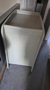 baby changing unit