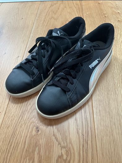 Puma Smash V2 Holo Jr girls' trainers size 38 UK5