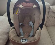 cybex new model beige with specific isofix for this car seat