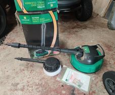 powerhose patio and wall cleaner
