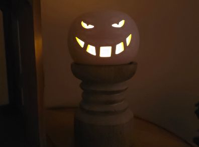 Pumpkin tea light