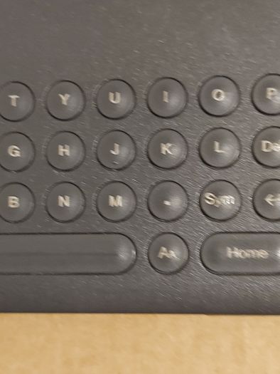 Amazon Kindle, Model No. D00901, Needs new Battery I think, not coming on