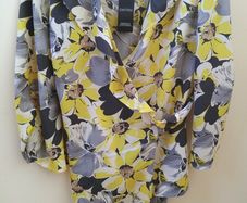 Summer Floral Blouse - NEW XXS