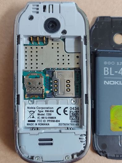 NOKIA Slider mobile phone, Model 7230, Rare Retro mobile phone, Meteor network, in excellent condition