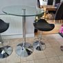 High Glass Table and 2 Bar Stools Image 6