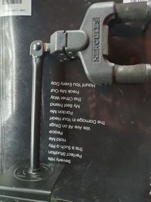 hercules guitar wall mounts