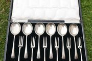 Antique Vintage Forks And Spoons Set Silver Plated, in Original Case