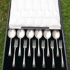 Antique Vintage Forks And Spoons Set Silver Plated, in Original Case