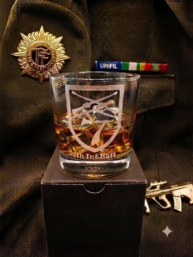 Irish Defence Forces 7th Inf Batt Whiskey gift set
