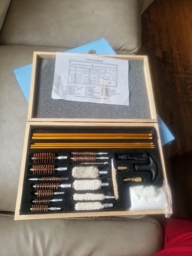 Gun cleaning kit