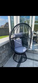 Swivel Egg Chair