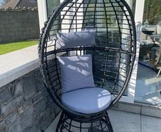 Swivel Egg Chair