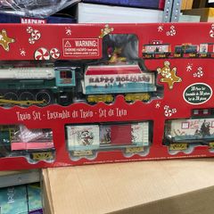 NEW Mickey Mouse Holiday Train Set by Lionel 38 Piece