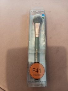 Blank Canvas make up brush